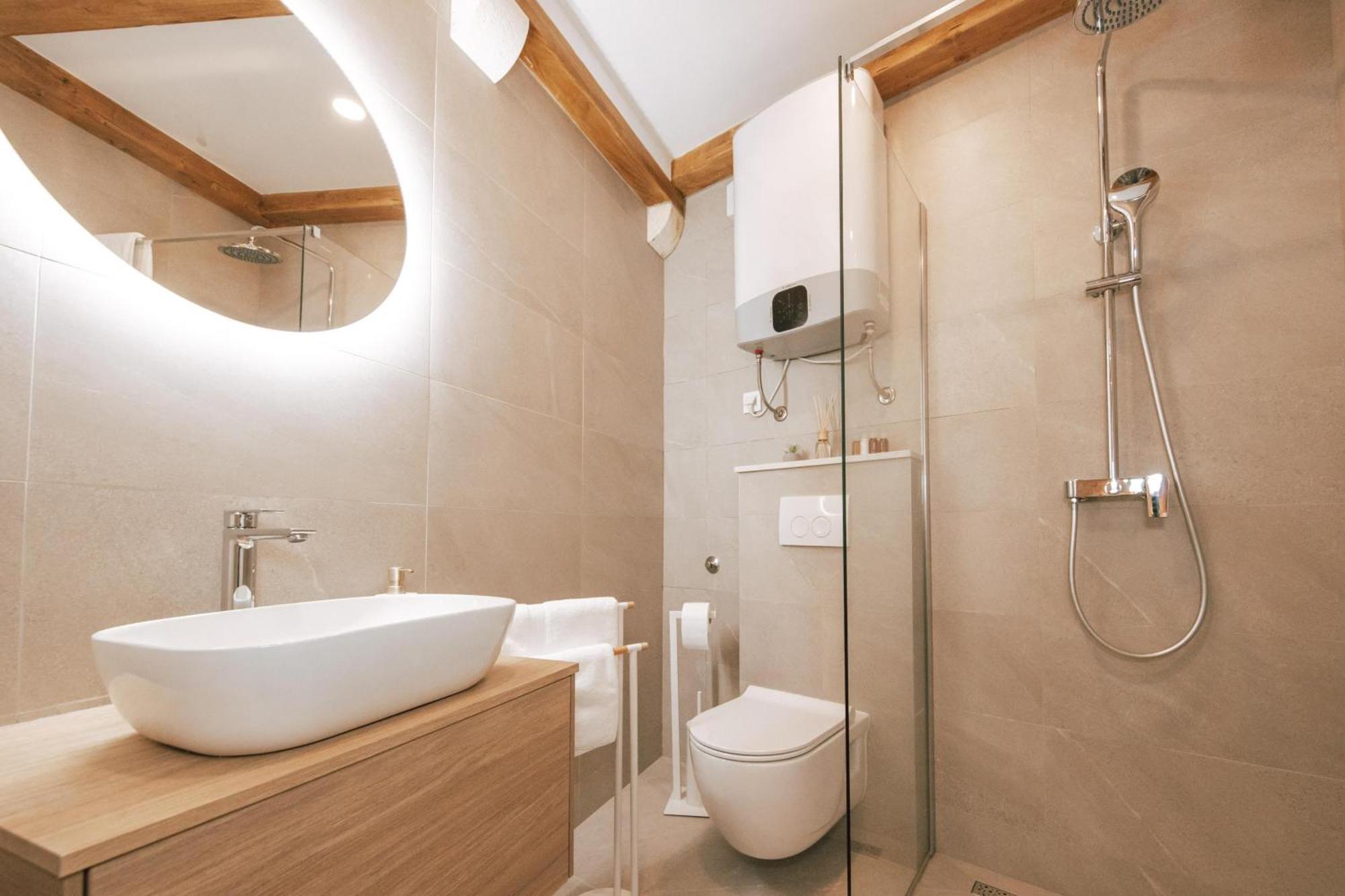 Mascheroni Luxury Ii