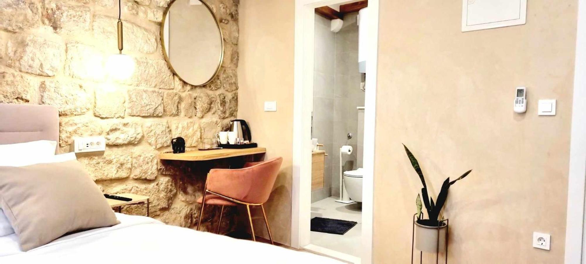 Mascheroni Luxury Ii